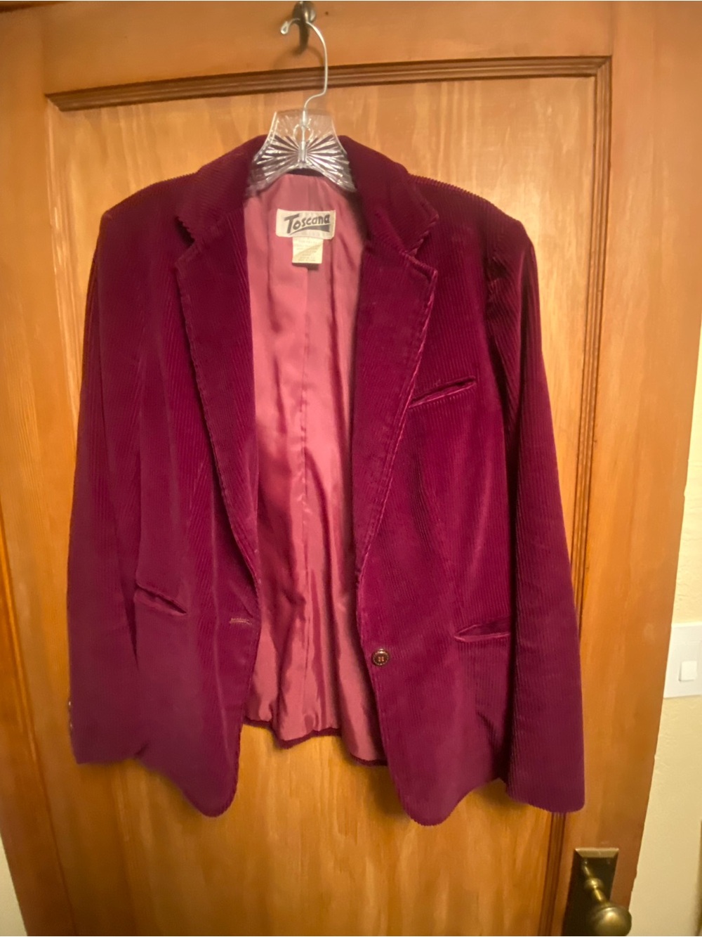 Toscano berry Corduroy plush Blazer.missing 1 button on front VTG